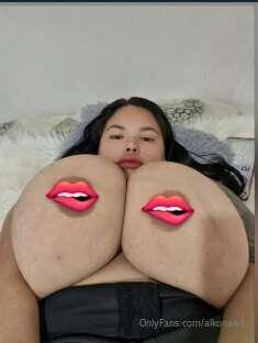 🌸Do you like my friend @natyy_bbw?😏🔥  ## 𝑺𝒉𝒆 𝒉𝒂𝒔 𝒕𝒉𝒆 𝒃𝒊𝒈 𝒏𝒂𝒕..