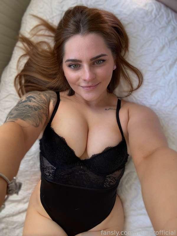 helenrofficial image #5