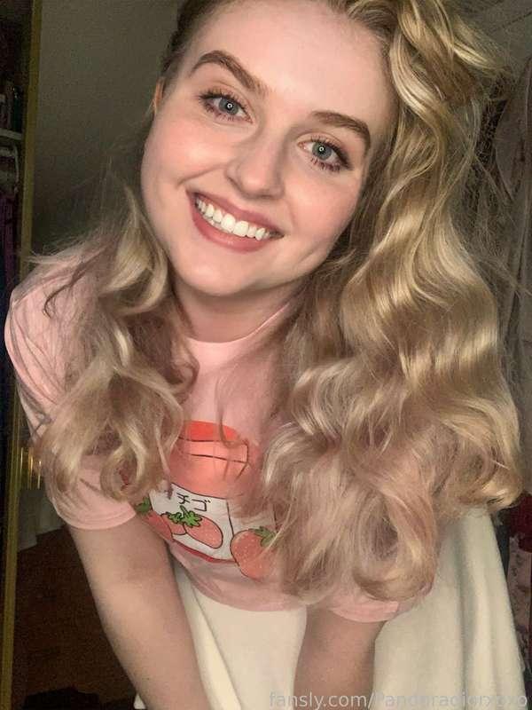 What would you do to me ? 

https://fans.ly/r/Pandoradiorxoxo

#fyp #blonde #blondie #bombshell #pretty #beauty #natural #babe #babygirl #goodgirl #kawaii #waifu #anime #gamer #pandoradior #pandora #dior