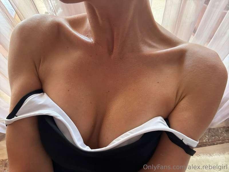 When the dress slips down just a little…maybe it’s just sync..