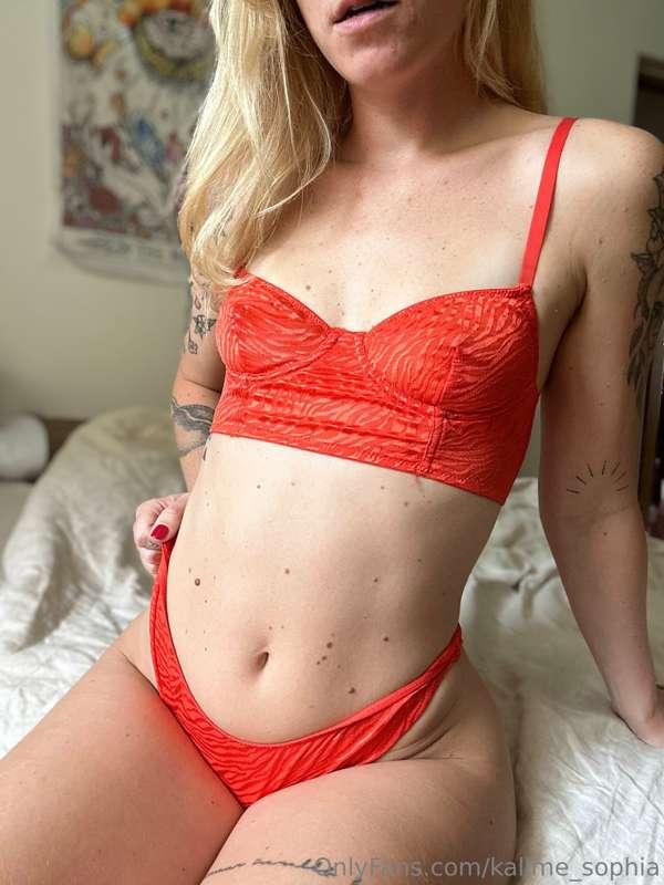 Who remembers this lingerie? 
I bought it exactly one year a..