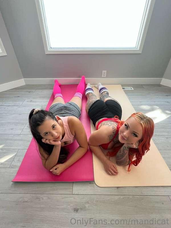 We could show you a few moves 😉
@mistyray