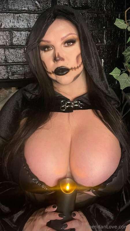 I love spooky season!!!! Spooky booby tease! Sucking and Tit..