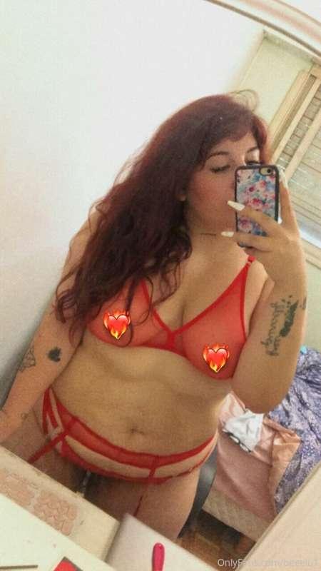 honey, put a dick in my pussy and fuck me, spank that sweet ..