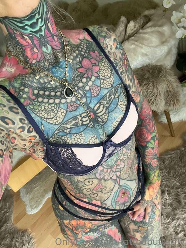 @tattoobutterfly 
 Do you want to see more then just text me..