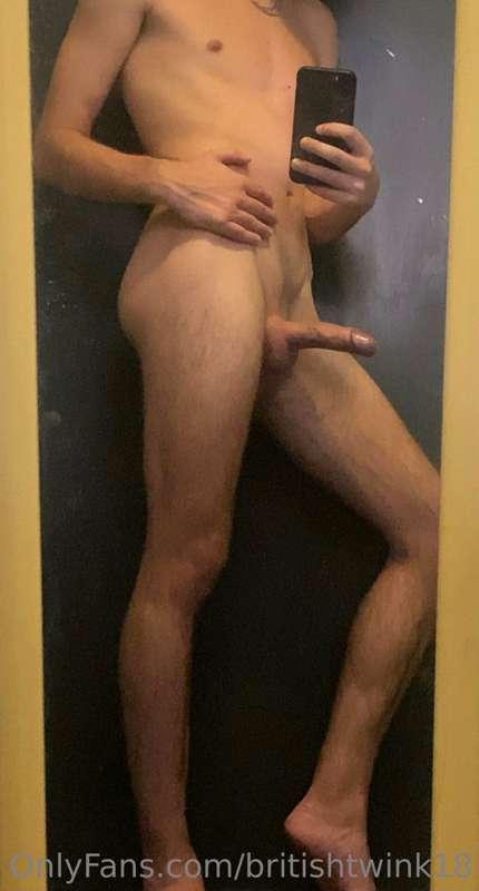 Here’s some of my favourites of me 😈
