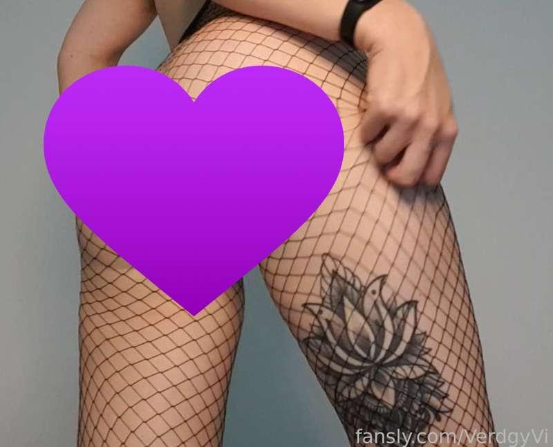 oh, those fishnet tights...my pussy is so far and so near

unlock a short video and watch it now!