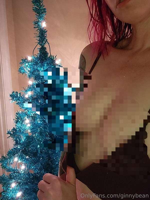 What could make Monday better? Titties. Barely covered titti..