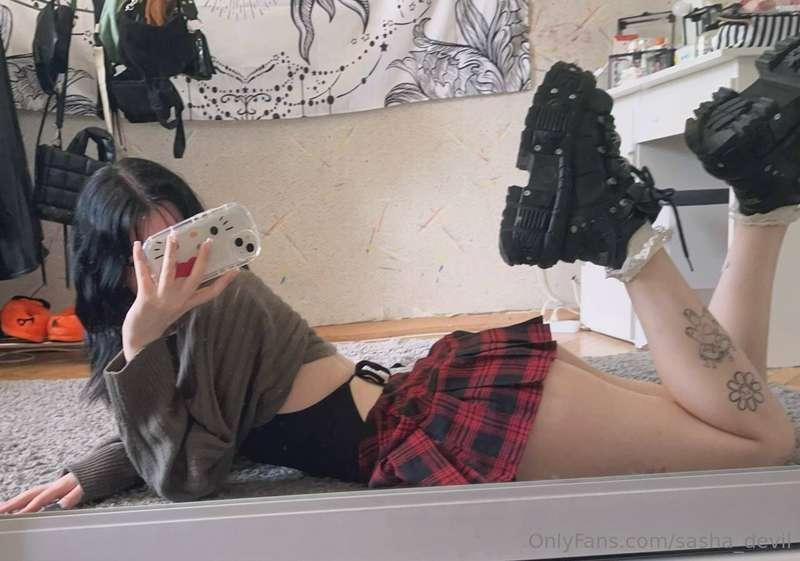 fuck I want to be bred so badly rn 🥵
idk why I’ve been so fe..