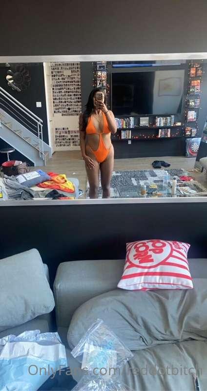 reddotbitch image #0