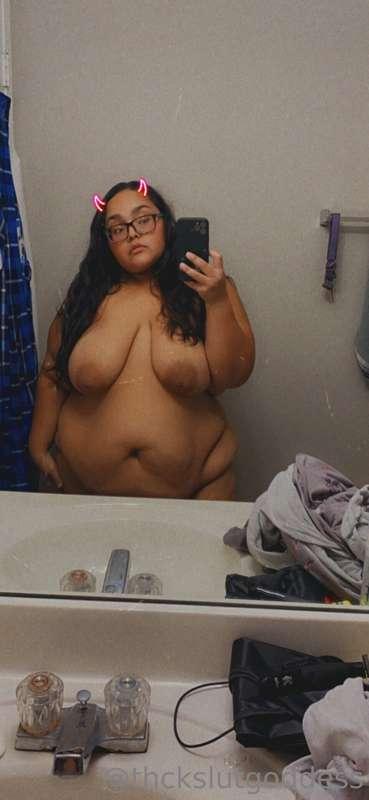 It wouldn’t be Tuesday without some titties and tummy would ..