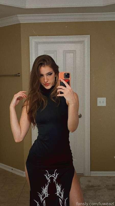 Cut out turtle neck dress 👗 