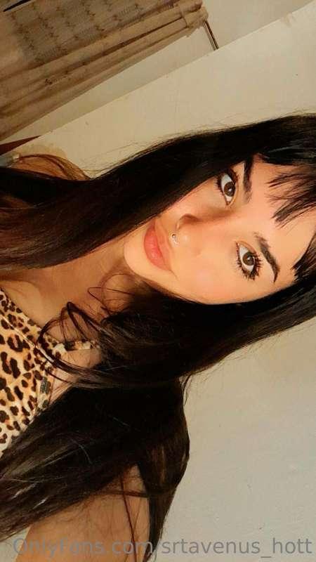 who wants to play with me?🥵😈💦💦