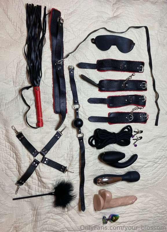 How do you like my toys?😈 Shall I tell you more about them?🥵