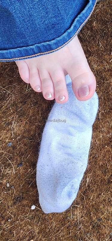 Buy my wet dirty socks 