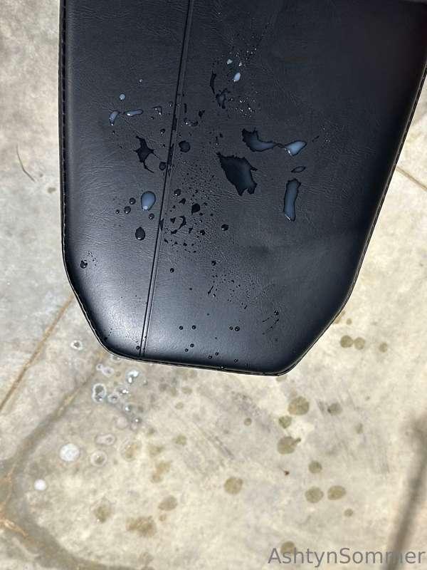 The aftermath of the PPV I just sent out. Squirting all over..
