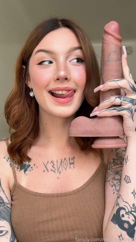 It's literally bigger than my face and I'm loving it 👅


#fyp #trans #transgirl #tgirl #transgender #shemale #dildo #tranny #young #goddess #cutegirl #nude