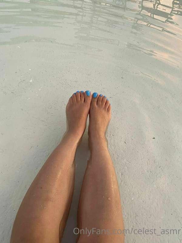 Sun out Feet out. How do you guys like this color?