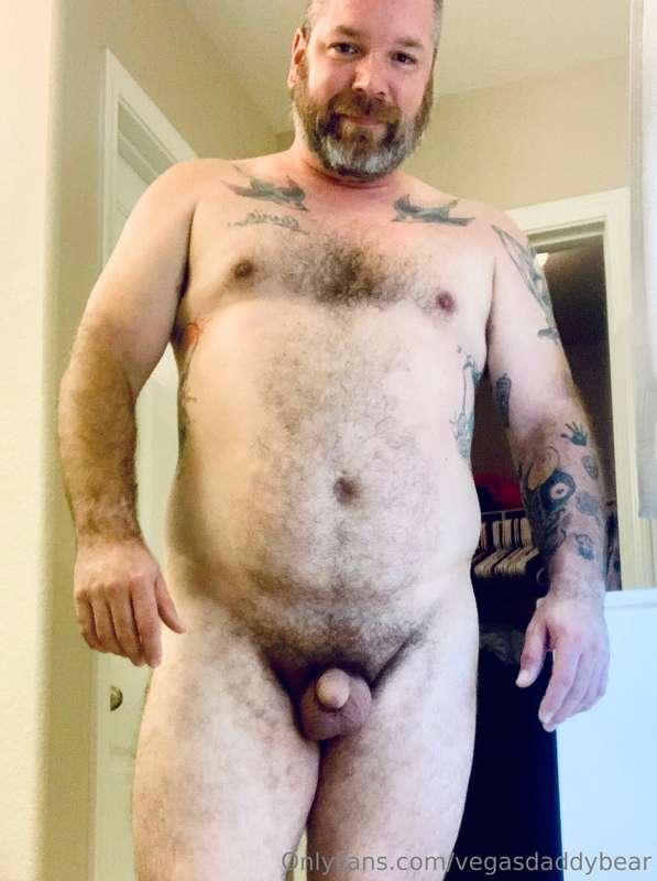 I wanna watch you bury your nose into dads dads bush