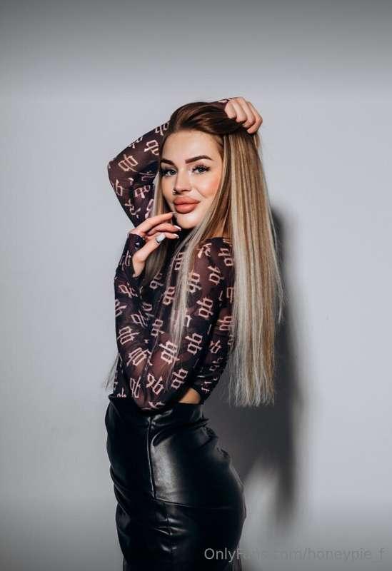 The backdrop of the shoot transforms into a tapestry of drea..