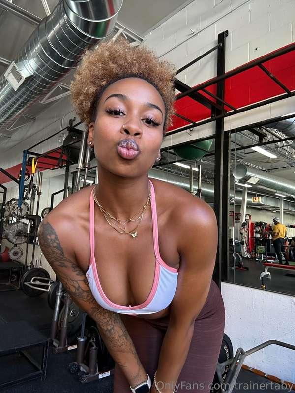 Kisses for you this morning! 😘