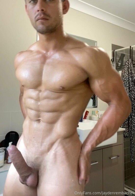 SUBSCRIBE TO THIS CURIOUS STRAIGHT HUNK FOR JUST $3 ?? @dyla..