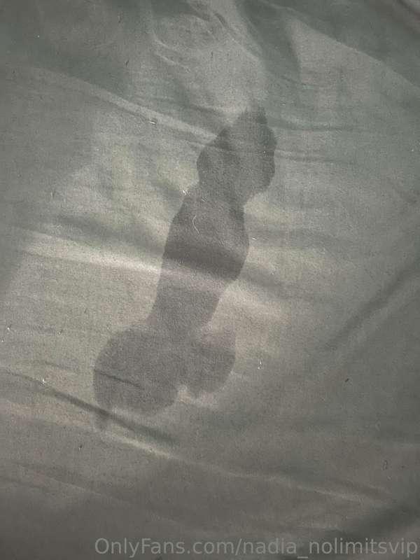 Oups I squirted but it looks like a dick what the hell 🤓 j’a..