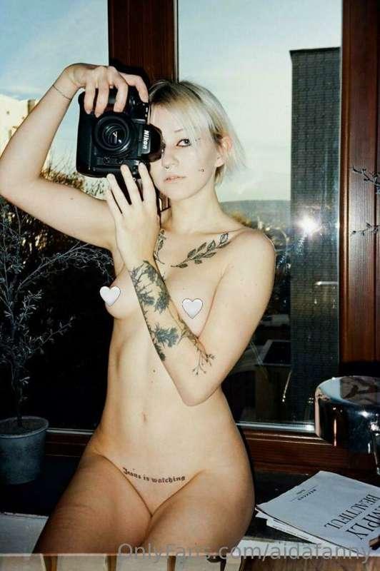 crazy sexy girl @evil_devils_free
, let her know your deepes..