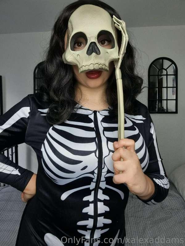 I don’t want your candy, I just want your cock 😇💕💀