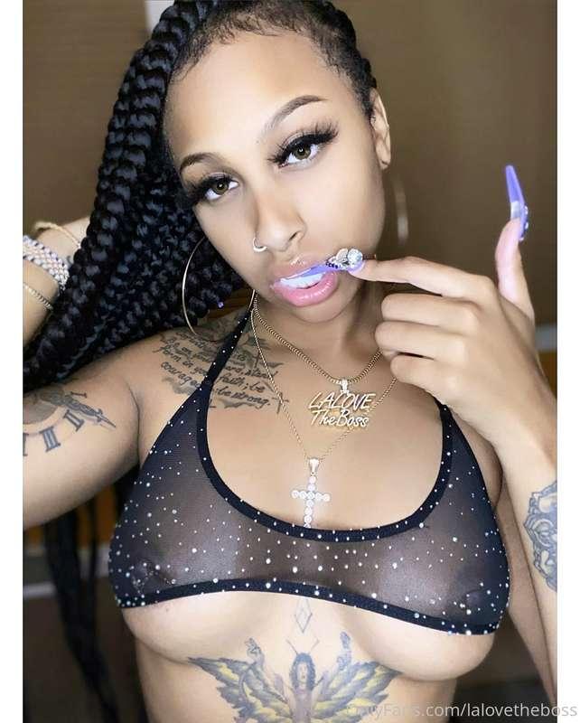 ### TITTY FUCK ME 😘
I love PRESSING my titties together 🍒 wi..