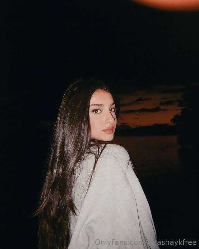 Are you a sunset or sunrise type of person? 🌅