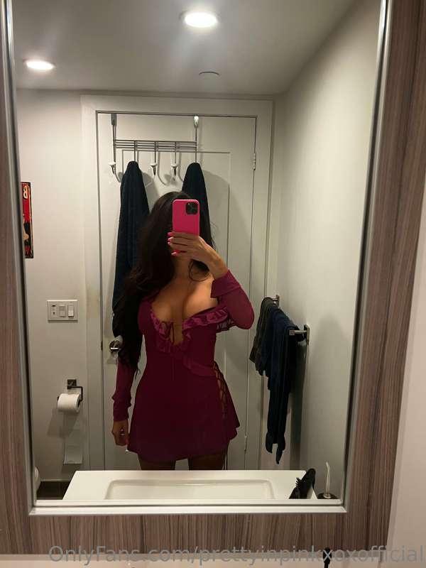 Swipe for more of me last night 😜💕😈