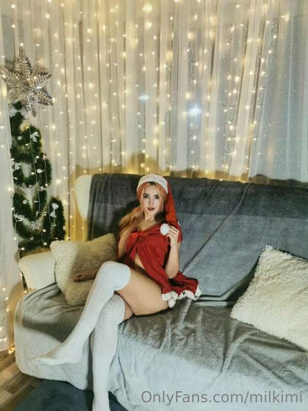 Santa 🤶 is coming to town ❤️🎁