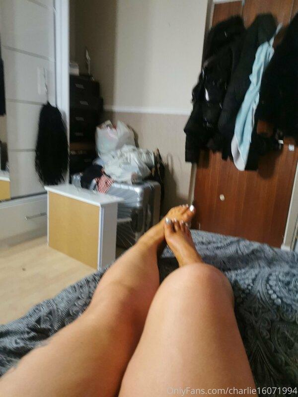 Legs and toes?