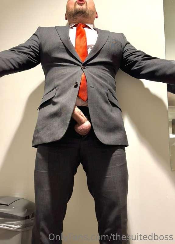thesuitedboss image #0