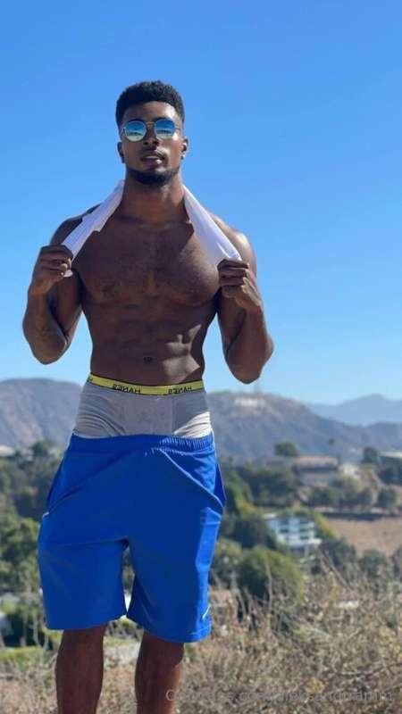 Subscribe to @thechosenone1 first 100 people will get a gift..