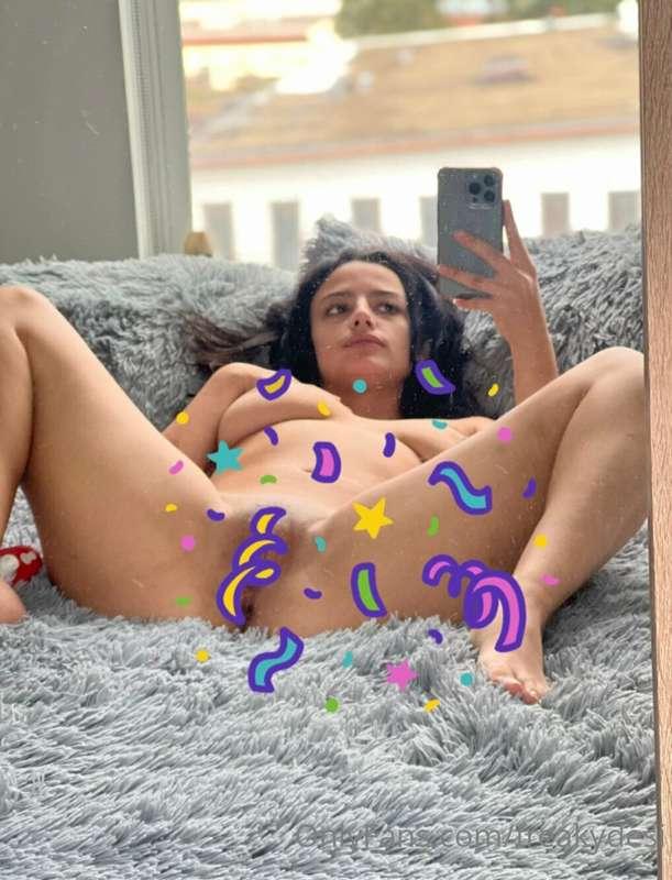 I want you to put your confetti all over me!! CREAMPIE ME 💦