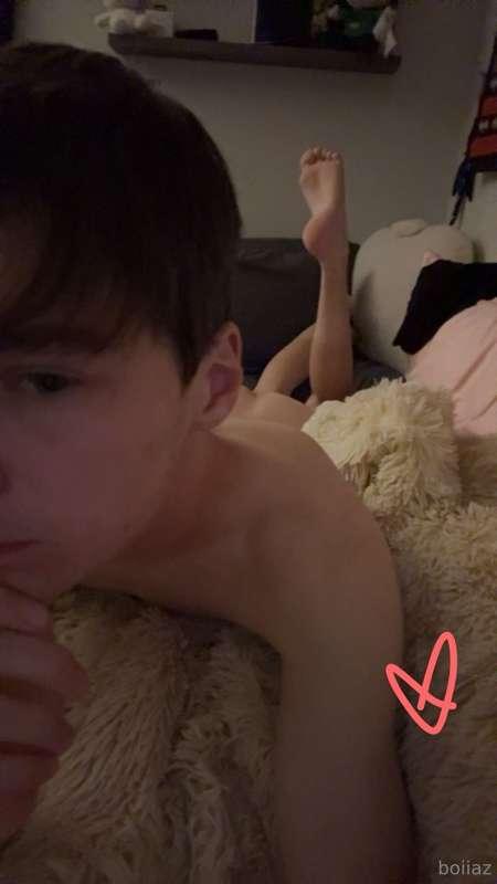 :3