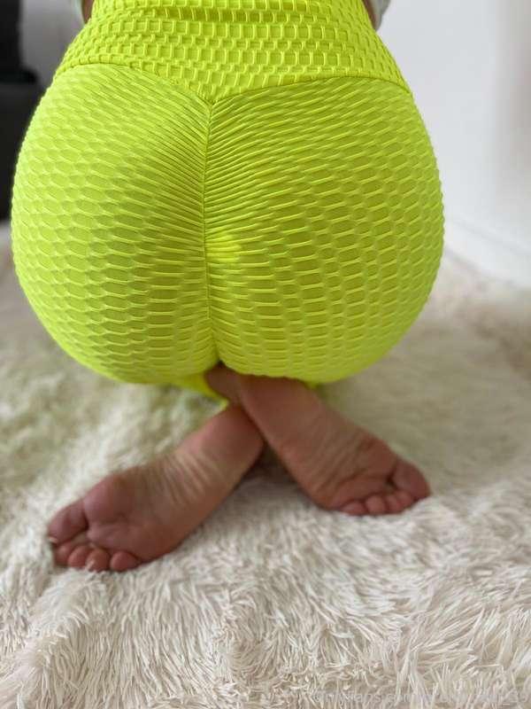 pretty_feet_39 image #0