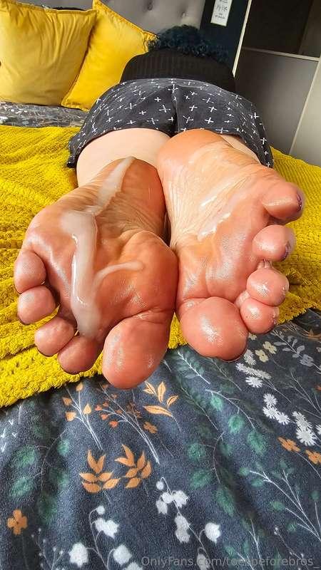 toesbeforebros_ image #8