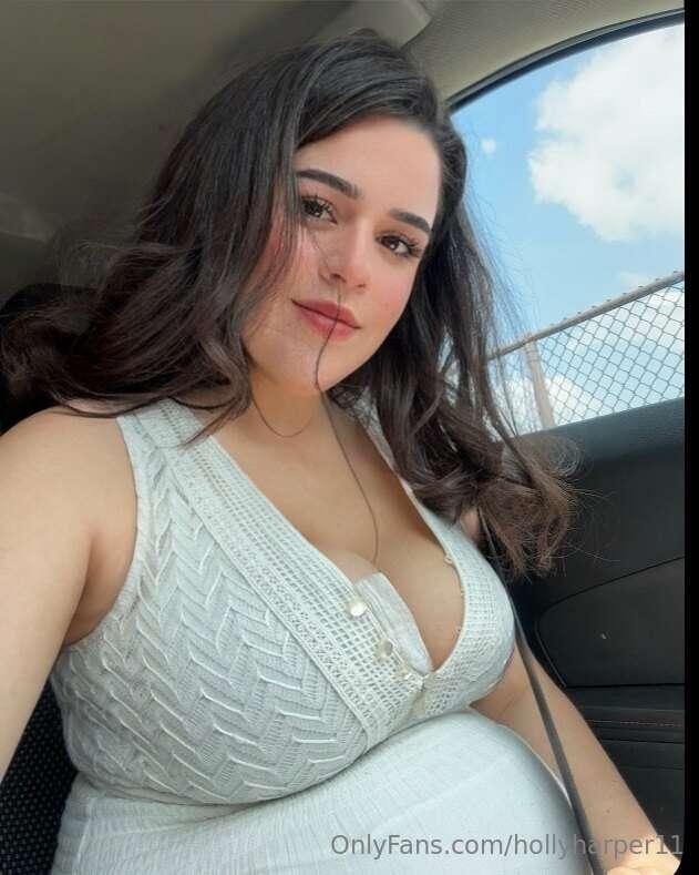 hollyharper11 image #0