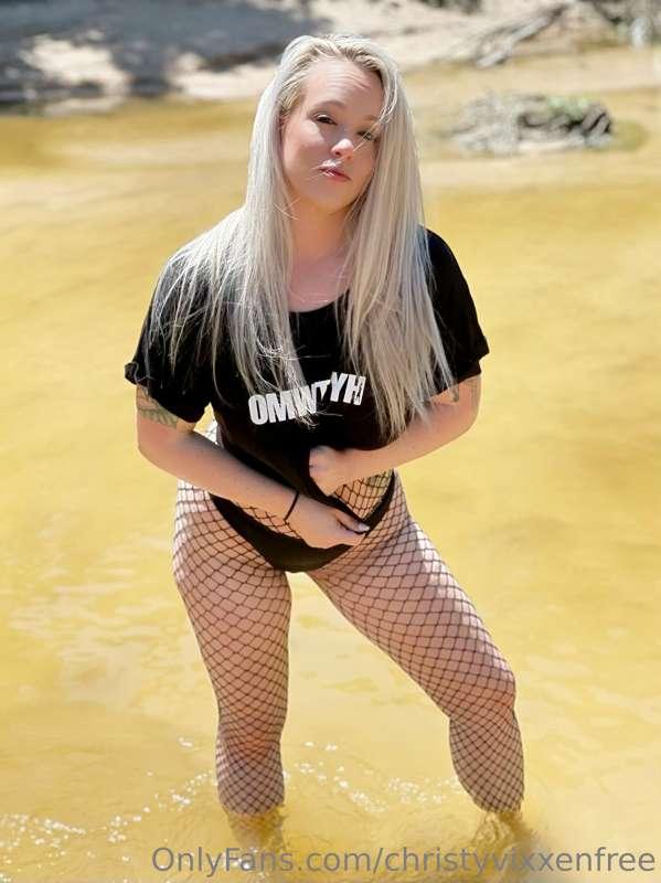 Thinking of doing a ga*ngba*ng for my bday 😈🎥 hmmm 🤔