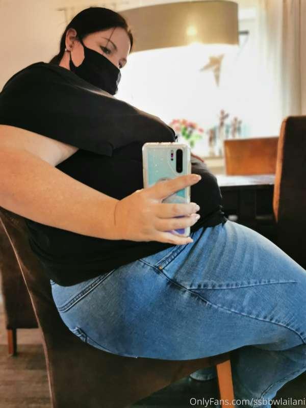 Belly hanging out...