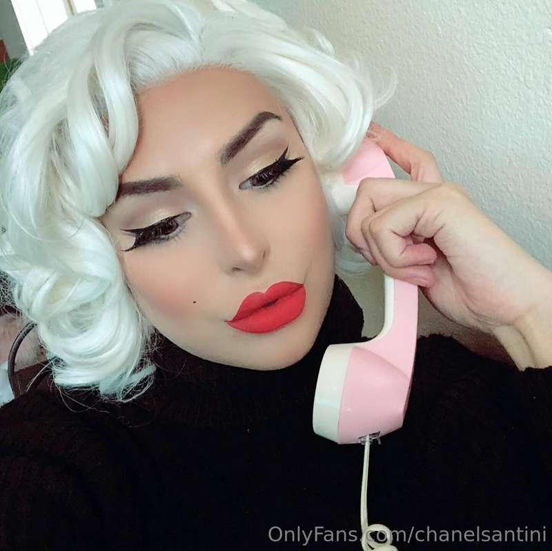 Hi this is Santini's hot line... may I moan your name? 🎙️