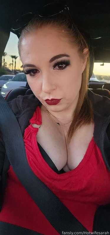 hotwifesarah image #1