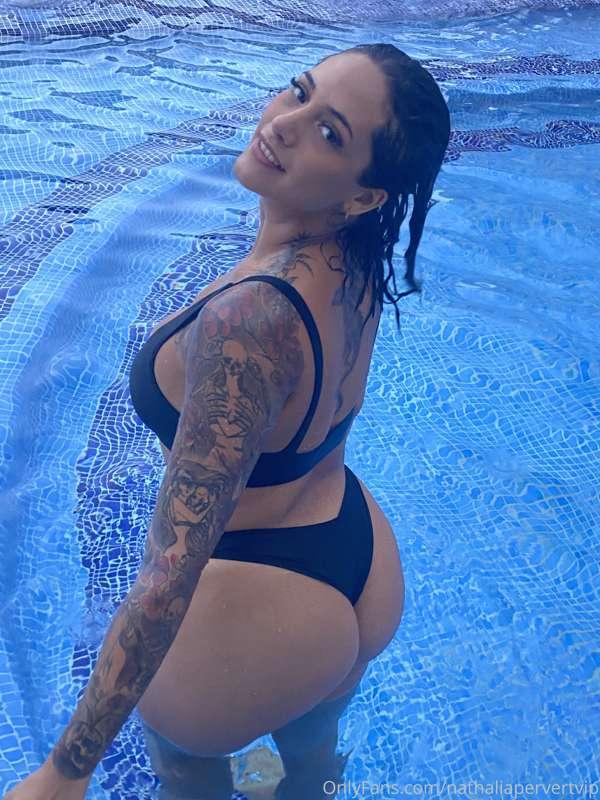 I'll wait for you on my DM's don't be late 😜🥰