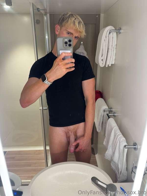 Can you Tell I have Not jerked off ? 🥵🥵