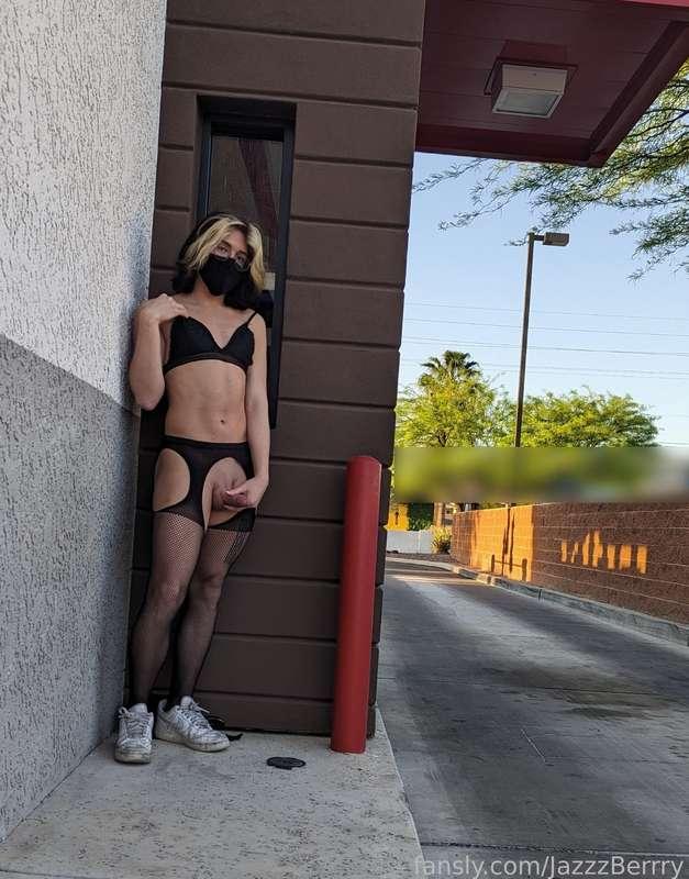 jazzzberrry image #1