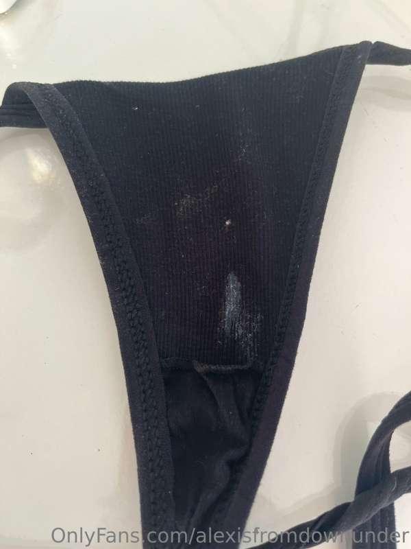 alexisdownunder image #0