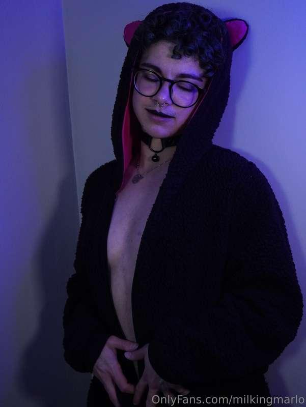 I have SO many cat boy pics… prepare for a crazy amount of p..